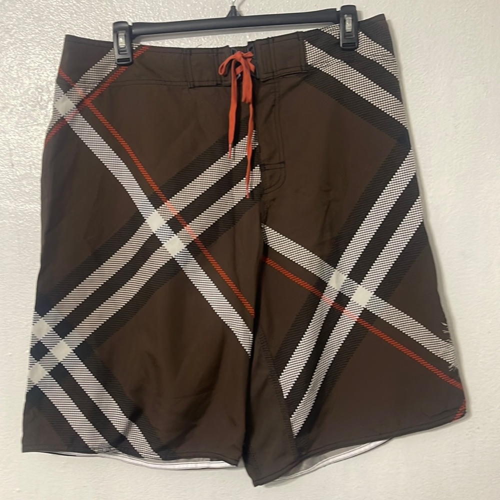 BILLABONG Short for men’s size 38